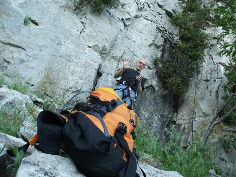 Chaz waves goodbye before climbing Dufte