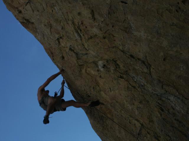 Toro warms up on a 5.12c